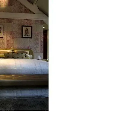 Le Tissu Hotel 3*